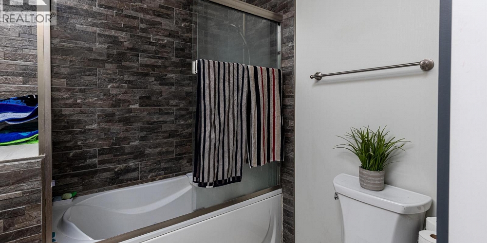 4427 GREIG AVENUE Terrace Photo 9 4427 GREIG AVENUE Terrace Photo 9